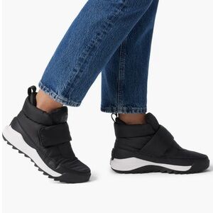 SOREL Ona RMX Waterproof Puffy Strap Bootie Size 8.5 Women’s